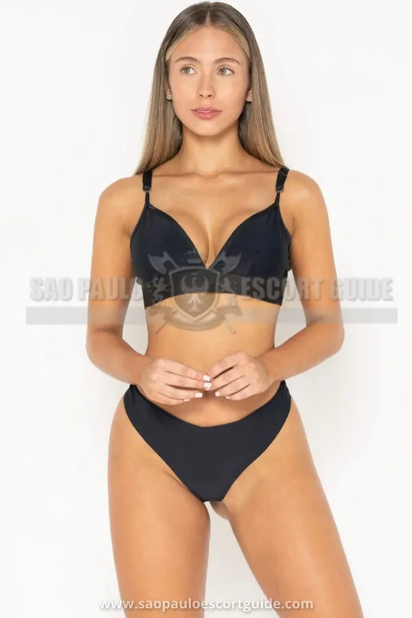 Brazilian Escort Julia Melo Sao Paulo Escorts (2)